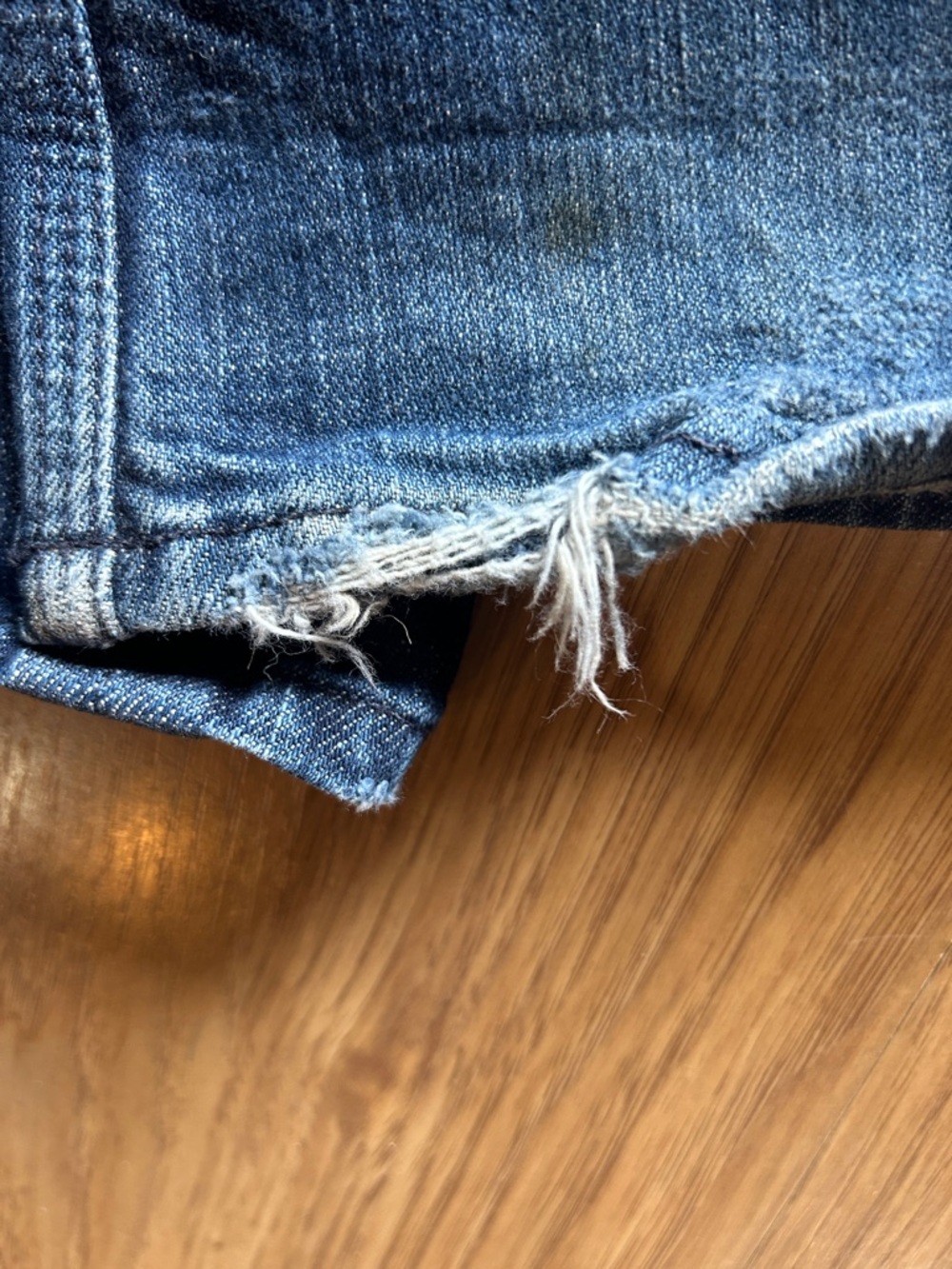 7 For All Mankind Women's FLYNT Flare Leg Jeans   Size 27 - Picture 6 of 6